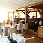 & Hotel 3*